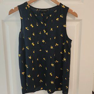 Banana Republic Sleeveless Blouse Size XS